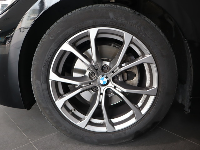BMW Serie 3 320d color Negro. Año 2020. 140KW(190CV). Diésel. En concesionario Pruna Motor, S.L de Barcelona