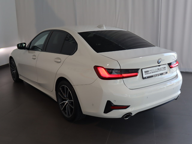 BMW Serie 3 320d color Blanco. Año 2019. 140KW(190CV). Diésel. En concesionario Pruna Motor, S.L de Barcelona