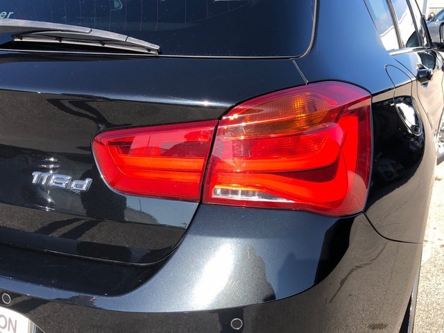 BMW Serie 1 116d color Negro. Año 2019. 85KW(116CV). Diésel. En concesionario Vehinter Getafe de Madrid