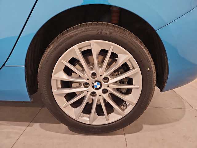 BMW Serie 1 120d color Azul. Año 2023. 140KW(190CV). Diésel. En concesionario MOTOR MUNICH CADI SL-MANRESA de Barcelona