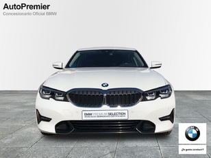 Fotos de BMW Serie 3 330e color Blanco. Año 2019. 215KW(292CV). Híbrido Electro/Gasolina. En concesionario Auto Premier, S.A. - MADRID de Madrid