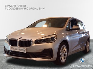 Fotos de BMW Serie 2 225xe iPerformance Active Tourer color Gris Plata. Año 2020. 165KW(224CV). Híbrido Electro/Gasolina. En concesionario BYmyCAR Madrid - Alcalá de Madrid