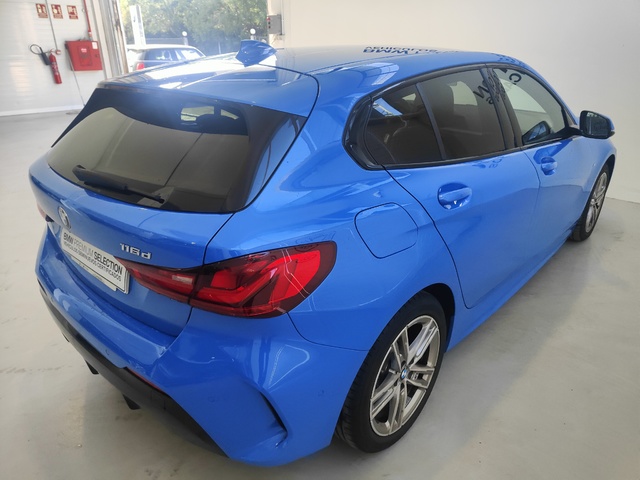 BMW Serie 1 116d color Azul. Año 2021. 85KW(116CV). Diésel. En concesionario Lurauto - Gipuzkoa de Guipuzcoa