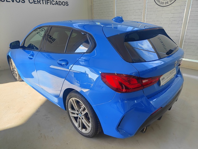 BMW Serie 1 116d color Azul. Año 2021. 85KW(116CV). Diésel. En concesionario Lurauto - Gipuzkoa de Guipuzcoa