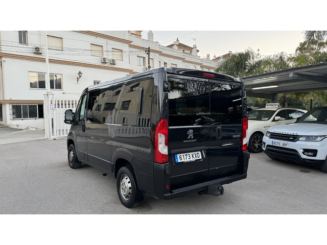 Peugeot Boxer Combi BlueHDi 120 330 L1H1 88 kW (120 CV)