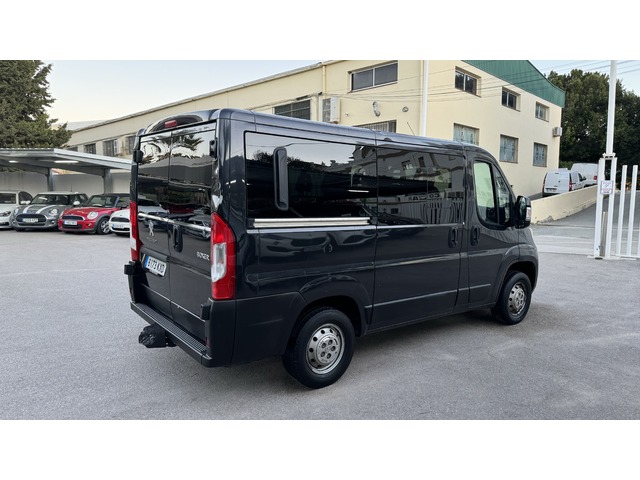 Peugeot Boxer Combi BlueHDi 120 330 L1H1 88 kW (120 CV)