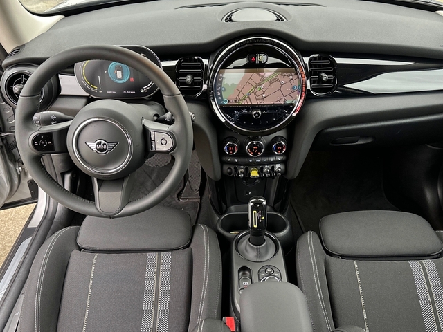 fotoG 6 del MINI MINI 3 Puertas Cooper SE 135 kW (184 CV) 184cv Eléctrico del 2023 en Asturias