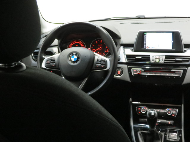 BMW Serie 2 216d Active Tourer color Negro. Año 2019. 85KW(116CV). Diésel. En concesionario FINESTRAT Automoviles Fersan, S.A. de Alicante