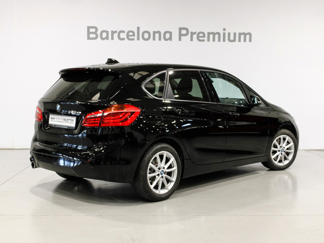 BMW Serie 2 225xe iPerformance Active Tourer color Negro. Año 2019. 165KW(224CV). Híbrido Electro/Gasolina. En concesionario Barcelona Premium -- GRAN VIA de Barcelona