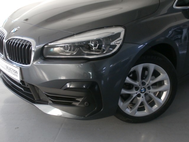 BMW Serie 2 218i Gran Tourer color Gris. Año 2020. 103KW(140CV). Gasolina. En concesionario Lurauto Bizkaia de Vizcaya