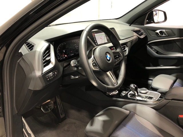 fotoG 10 del BMW Serie 1 118d Business 110 kW (150 CV) 150cv Diésel del 2023 en Madrid
