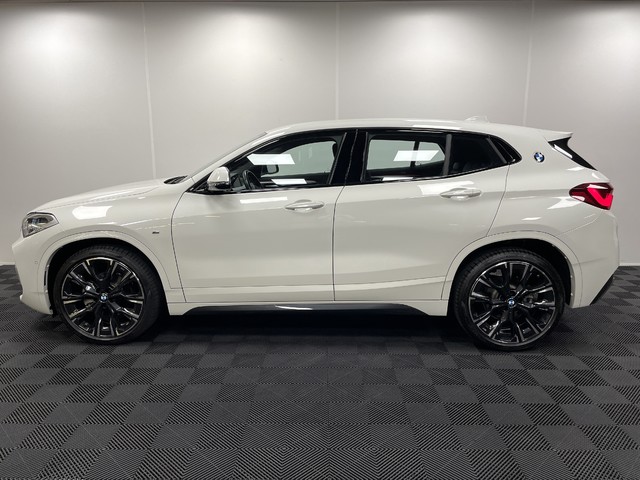 BMW X2 sDrive18i color Blanco. Año 2023. 103KW(140CV). Gasolina. En concesionario Maberauto de Castellón