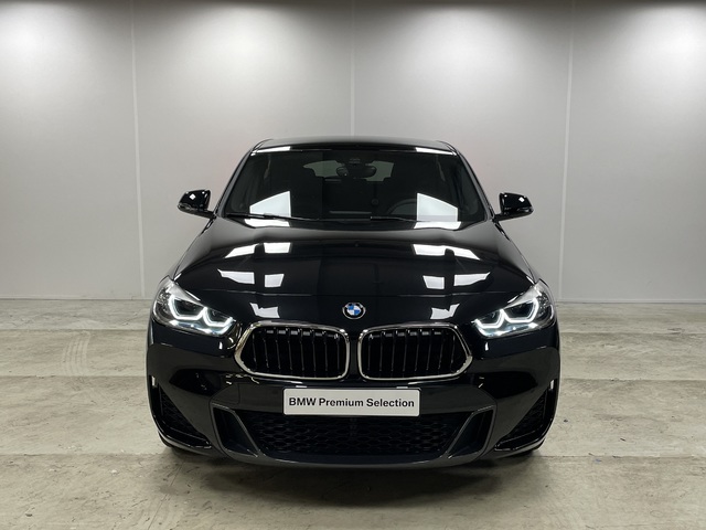 BMW X2 sDrive18d color Negro. Año 2023. 110KW(150CV). Diésel. En concesionario Maberauto de Castellón