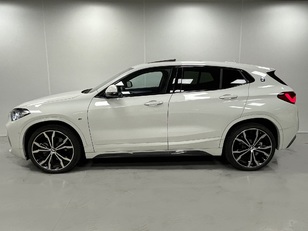 Fotos de BMW X2 xDrive18d color Blanco. Año 2023. 110KW(150CV). Diésel. En concesionario Maberauto de Castellón