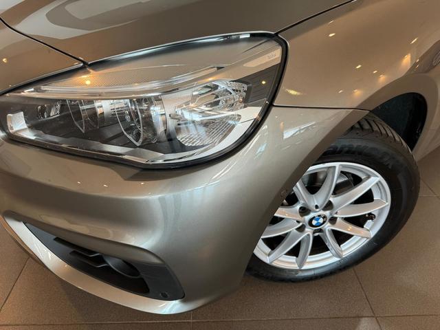 BMW Serie 2 218i Active Tourer color Gris Plata. Año 2017. 100KW(136CV). Gasolina. En concesionario Tormes Motor de Salamanca