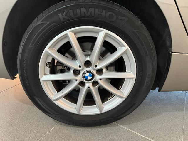 BMW Serie 2 218i Active Tourer color Gris Plata. Año 2017. 100KW(136CV). Gasolina. En concesionario Tormes Motor de Salamanca