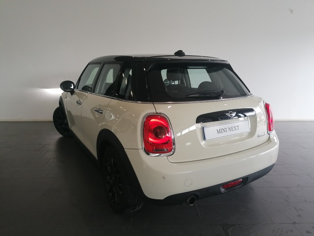 fotoG 21 del MINI MINI 5 Puertas Cooper D 85 kW (116 CV) 116cv Diésel del 2018 en Toledo