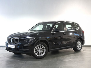 Fotos de BMW X5 xDrive30d color Negro. Año 2019. 195KW(265CV). Diésel. En concesionario Autogal de Ourense
