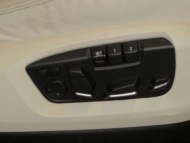 BMW X5 xDrive40d color Negro. Año 2017. 230KW(313CV). Diésel. En concesionario Lugauto S.A. de Lugo