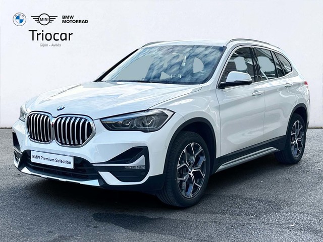 BMW X1 sDrive18d color Blanco. Año 2020. 110KW(150CV). Diésel. En concesionario Triocar Gijón (Bmw y Mini) de Asturias