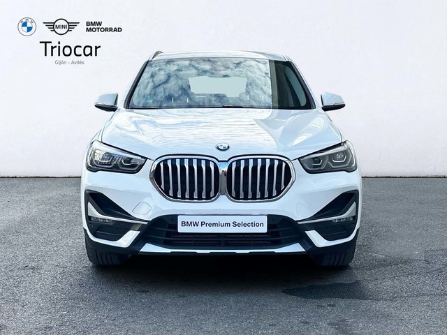 BMW X1 sDrive18d color Blanco. Año 2020. 110KW(150CV). Diésel. En concesionario Triocar Gijón (Bmw y Mini) de Asturias