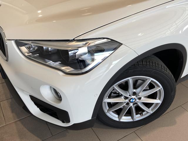 BMW X1 sDrive18d color Blanco. Año 2019. 110KW(150CV). Diésel. En concesionario Automotor Premium Velázquez - Málaga de Málaga