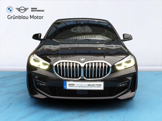 BMW Serie 1 118d color Negro. Año 2020. 110KW(150CV). Diésel. En concesionario Grünblau Motor (Bmw y Mini) de Cantabria