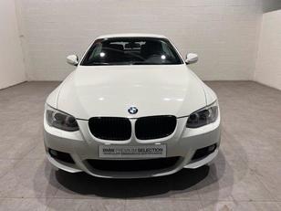 Fotos de BMW Serie 3 320i Cabrio color Blanco. Año 2012. 125KW(170CV). Gasolina. En concesionario MOTOR MUNICH S.A.U  - Terrassa de Barcelona