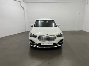 Fotos de BMW X1 xDrive18d color Blanco. Año 2022. 110KW(150CV). Diésel. En concesionario Amiocar S.A. de Coruña