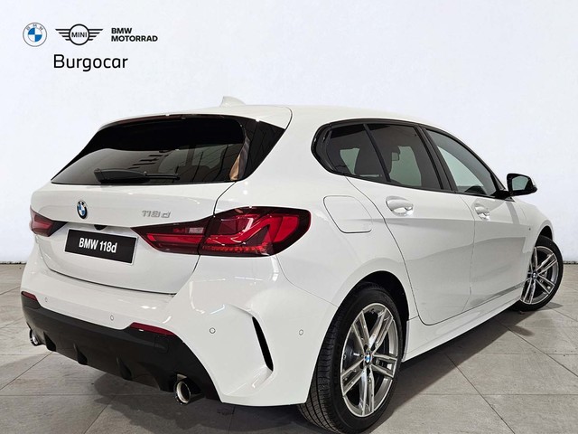 BMW Serie 1 118d color Blanco. Año 2023. 110KW(150CV). Diésel. En concesionario Burgocar (Bmw y Mini) de Burgos