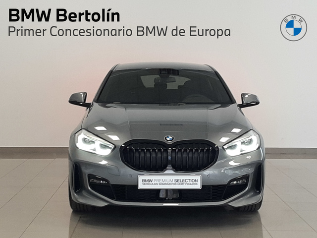 BMW Serie 1 118d color Gris. Año 2023. 110KW(150CV). Diésel. En concesionario Automoviles Bertolin, S.L. de Valencia