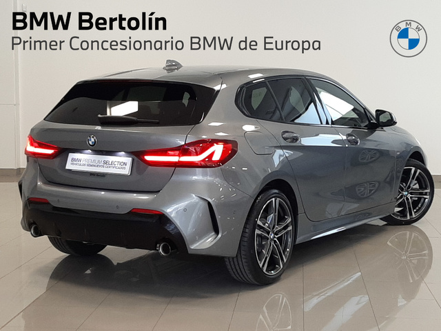 BMW Serie 1 118d color Gris. Año 2023. 110KW(150CV). Diésel. En concesionario Automoviles Bertolin, S.L. de Valencia