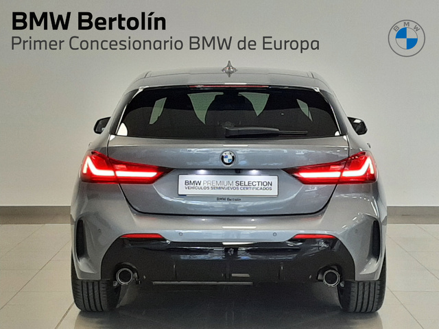 BMW Serie 1 118d color Gris. Año 2023. 110KW(150CV). Diésel. En concesionario Automoviles Bertolin, S.L. de Valencia