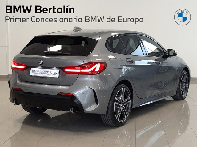 BMW Serie 1 118d color Gris. Año 2023. 110KW(150CV). Diésel. En concesionario Automoviles Bertolin, S.L. de Valencia