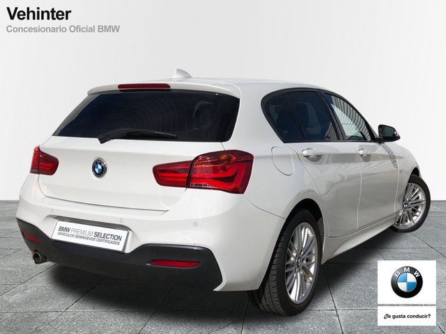 BMW Serie 1 116d color Blanco. Año 2018. 85KW(116CV). Diésel. En concesionario Momentum S.A. de Madrid