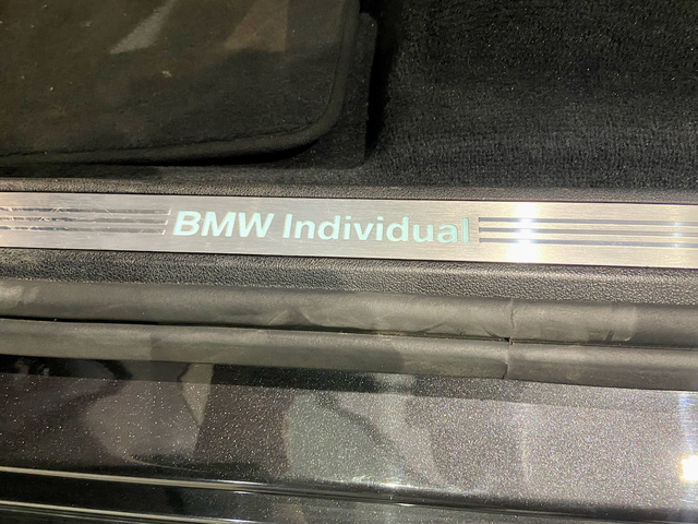 BMW X7 xDrive40i color Gris. Año 2020. 250KW(340CV). Gasolina. En concesionario Automotor Costa, S.L.U. de Almería