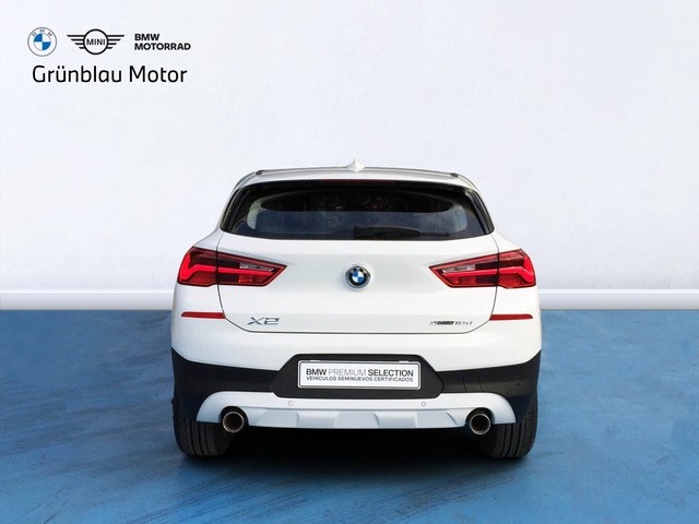 BMW X2 sDrive18d color Blanco. Año 2019. 110KW(150CV). Diésel. En concesionario Grünblau Motor (Bmw y Mini) de Cantabria