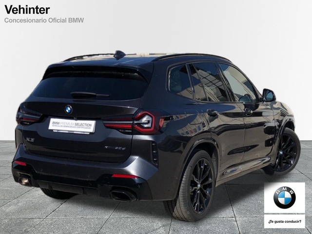 BMW X3 xDrive30d color Gris. Año 2023. 210KW(286CV). Diésel. En concesionario Vehinter Getafe de Madrid