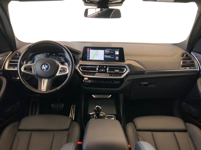 BMW X3 xDrive30d color Gris. Año 2023. 210KW(286CV). Diésel. En concesionario Vehinter Getafe de Madrid