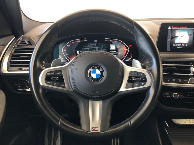 BMW X3 xDrive30d color Gris. Año 2023. 210KW(286CV). Diésel. En concesionario Vehinter Getafe de Madrid