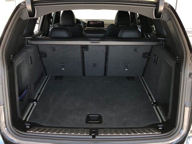 BMW X3 xDrive30d color Gris. Año 2023. 210KW(286CV). Diésel. En concesionario Vehinter Getafe de Madrid