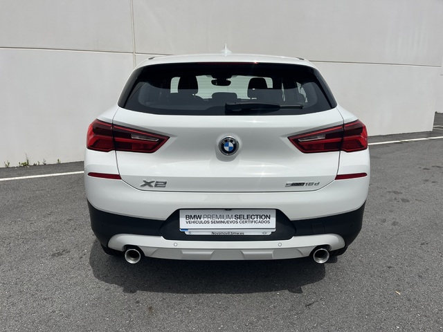 BMW X2 sDrive18d color Blanco. Año 2018. 110KW(150CV). Diésel. En concesionario Novomóvil Oleiros de Coruña