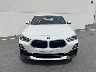 Fotos de BMW X2 sDrive18d color Blanco. Año 2018. 110KW(150CV). Diésel. En concesionario Novomóvil Oleiros de Coruña