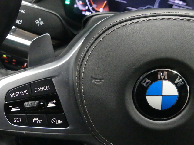BMW X7 xDrive40i color Azul. Año 2019. 250KW(340CV). Gasolina. En concesionario Enekuri Motor de Vizcaya