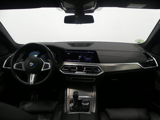 BMW X5 xDrive30d color Blanco. Año 2020. 195KW(265CV). Diésel. En concesionario Enekuri Motor de Vizcaya