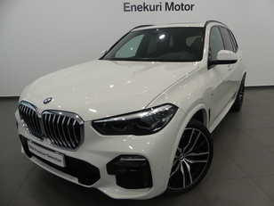 Fotos de BMW X5 xDrive30d color Blanco. Año 2020. 195KW(265CV). Diésel. En concesionario Enekuri Motor de Vizcaya