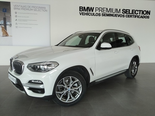 BMW X3 xDrive20d color Blanco. Año 2019. 140KW(190CV). Diésel. En concesionario ALBAMOCION CIUDAD REAL  de Ciudad Real