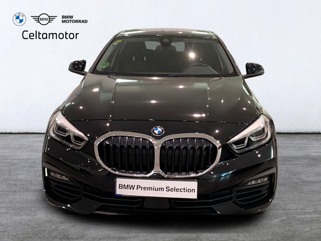 BMW Serie 1 116d color Negro. Año 2019. 85KW(116CV). Diésel. En concesionario Celtamotor Lalín de Pontevedra