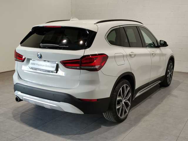 BMW X1 xDrive25e color Blanco. Año 2020. 162KW(220CV). Híbrido Electro/Gasolina. En concesionario MOTOR MUNICH CADI SL-MANRESA de Barcelona