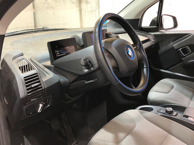 BMW i3 i3 120Ah color Blanco. Año 2020. 125KW(170CV). Eléctrico. En concesionario Movilnorte Las Rozas de Madrid